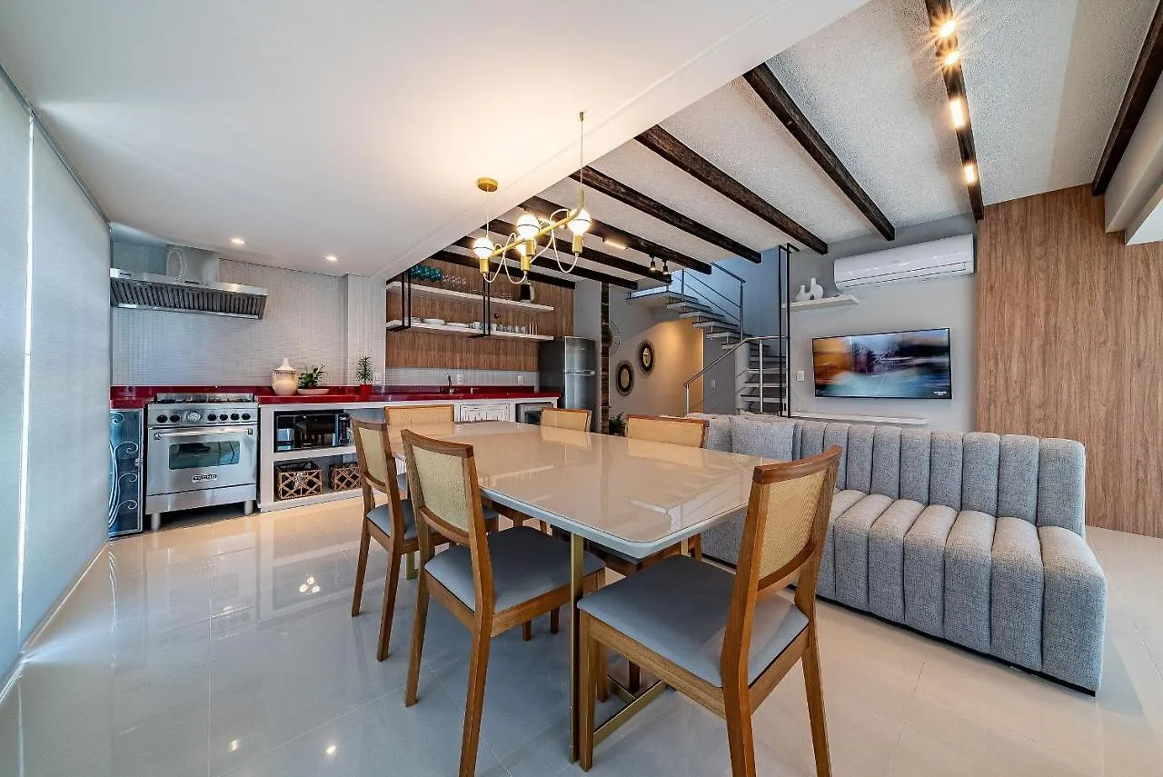 Apartamento 110 - Cobertura Com Vista Panoramica Em 4 Ilhas Bombinhas